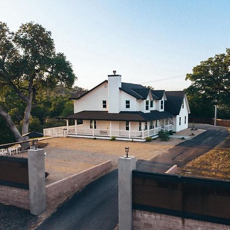 Wine Country Modern Farmhouse With Heated Pool, Hot Tub, Cybertruck Paso Robles Exteriör bild